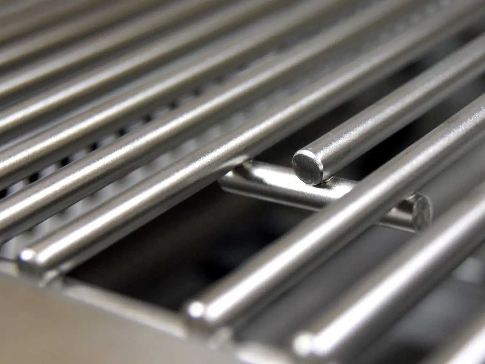 American Outdoor Grill L-Series 24-Inch 2-Burner Gas Grill On In-Ground Post