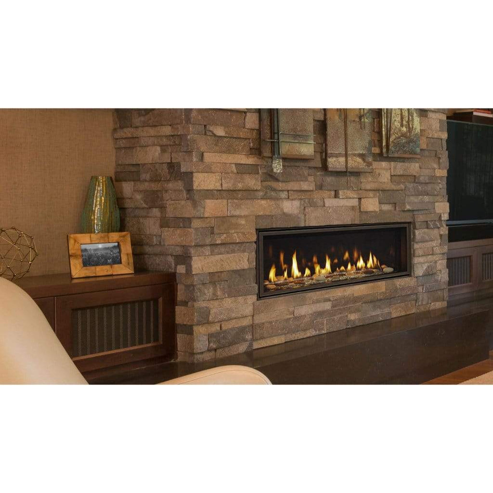 Majestic - Echelon II Linear Direct Vent Gas Fireplace
