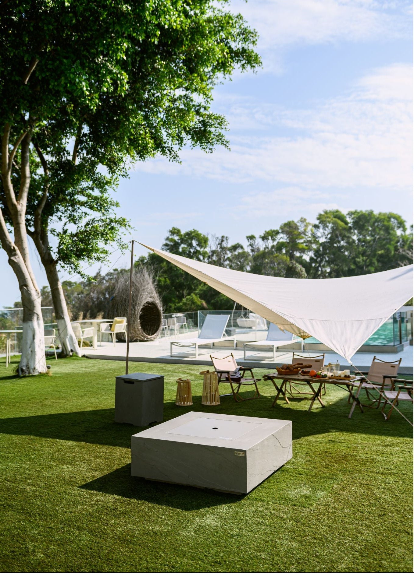 Elementi Plus - Capertee 40” Sandstone Fire Table - Space Gray