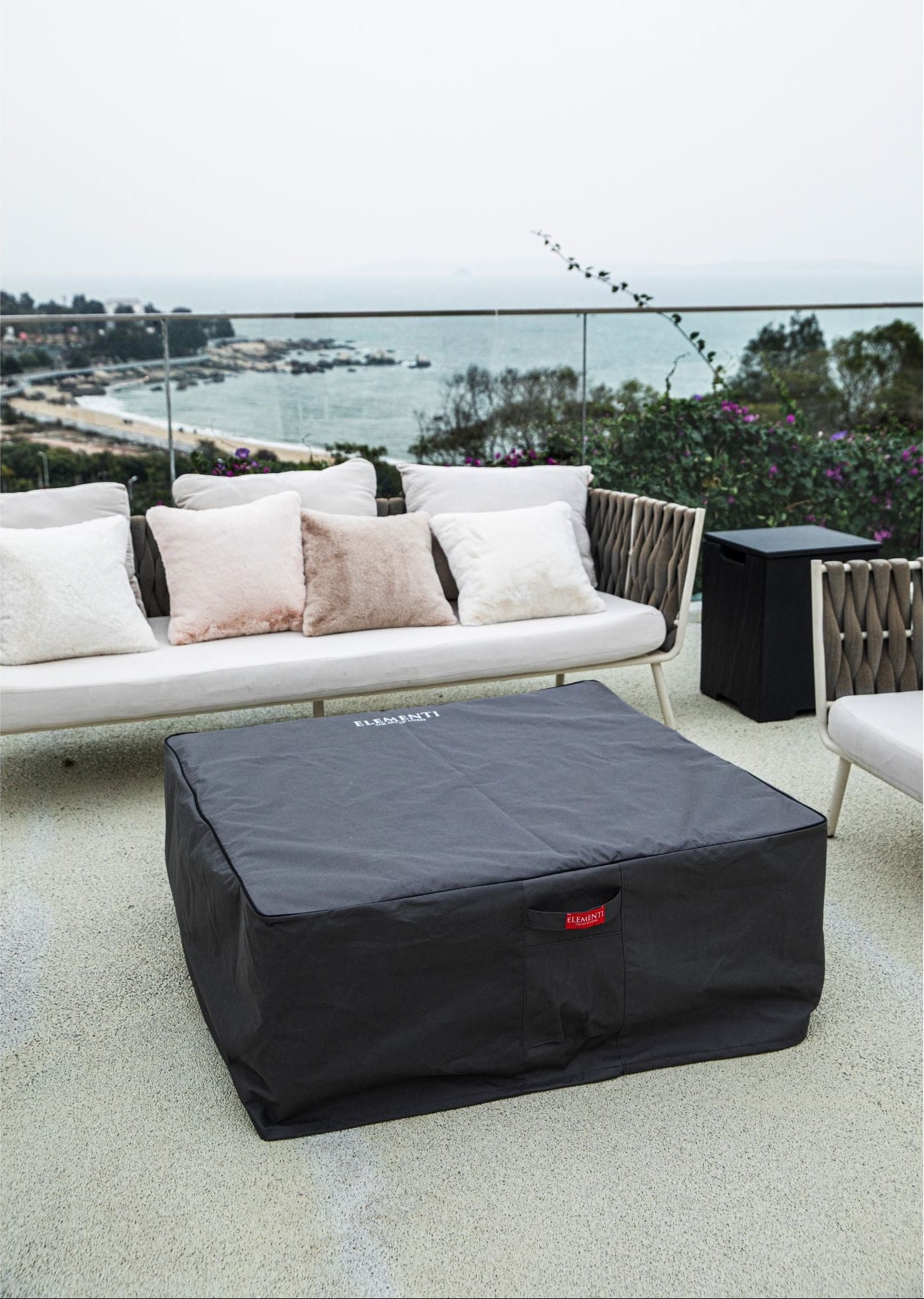 Elementi Plus - Roraima 40” Sandstone Fire Table - Slate Black